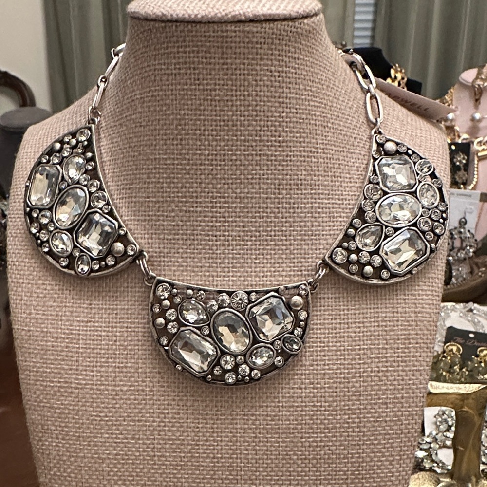 Elegant Silver Statement Necklace